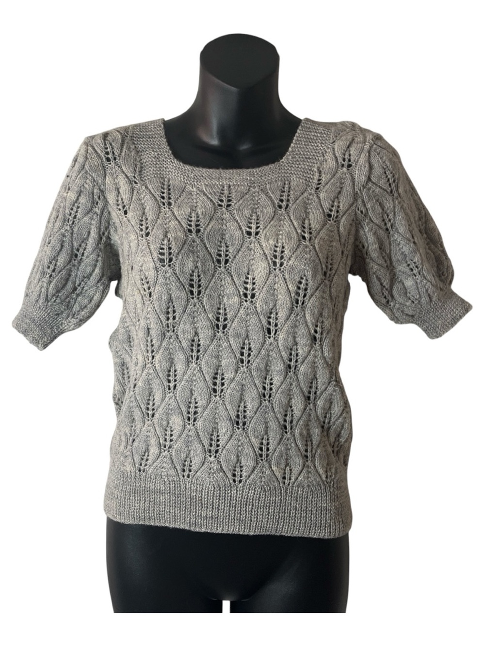Sakowitz Vintage Grey Pure Wool Short Sleeve Openwork Knit Top Sz s Made GB